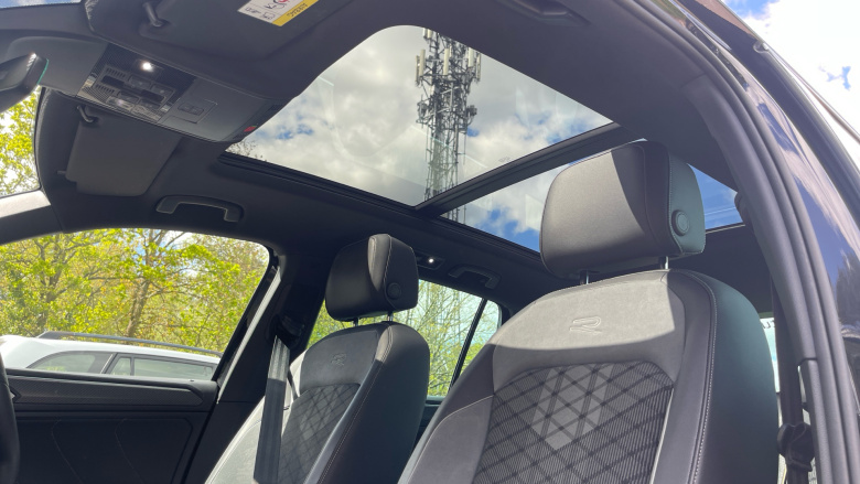 Volkswagen Tiguan 2.0 TDI 200 4Motion R-Line 5dr DSG Diesel Estate